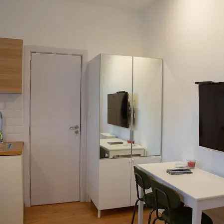 Av Smart Apartment *